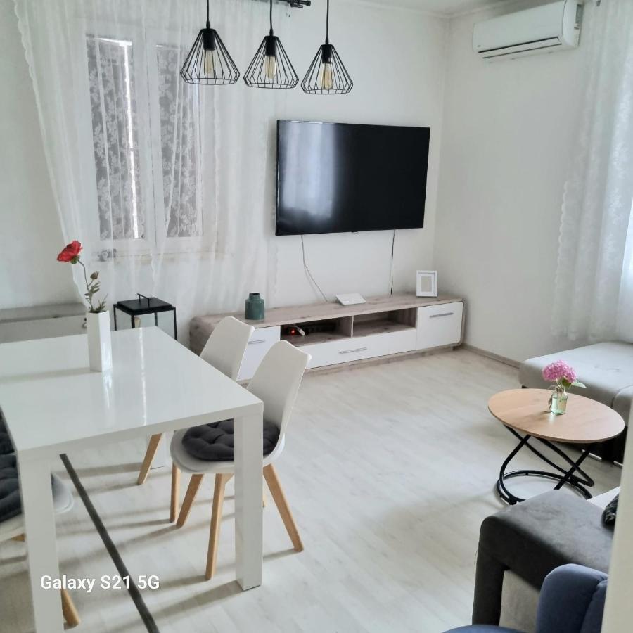 Sara Apartment Podstrana Ngoại thất bức ảnh