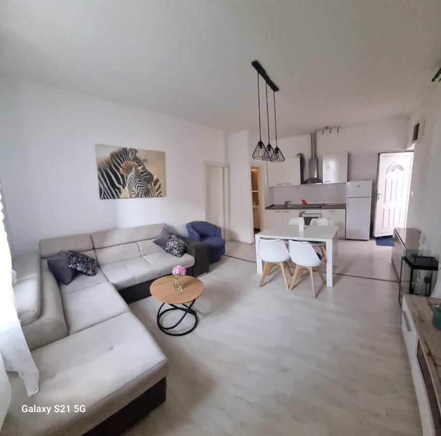 Sara Apartment Podstrana Ngoại thất bức ảnh